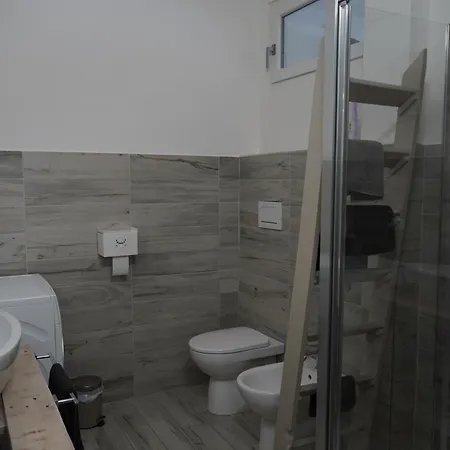 House Apartament Ankona